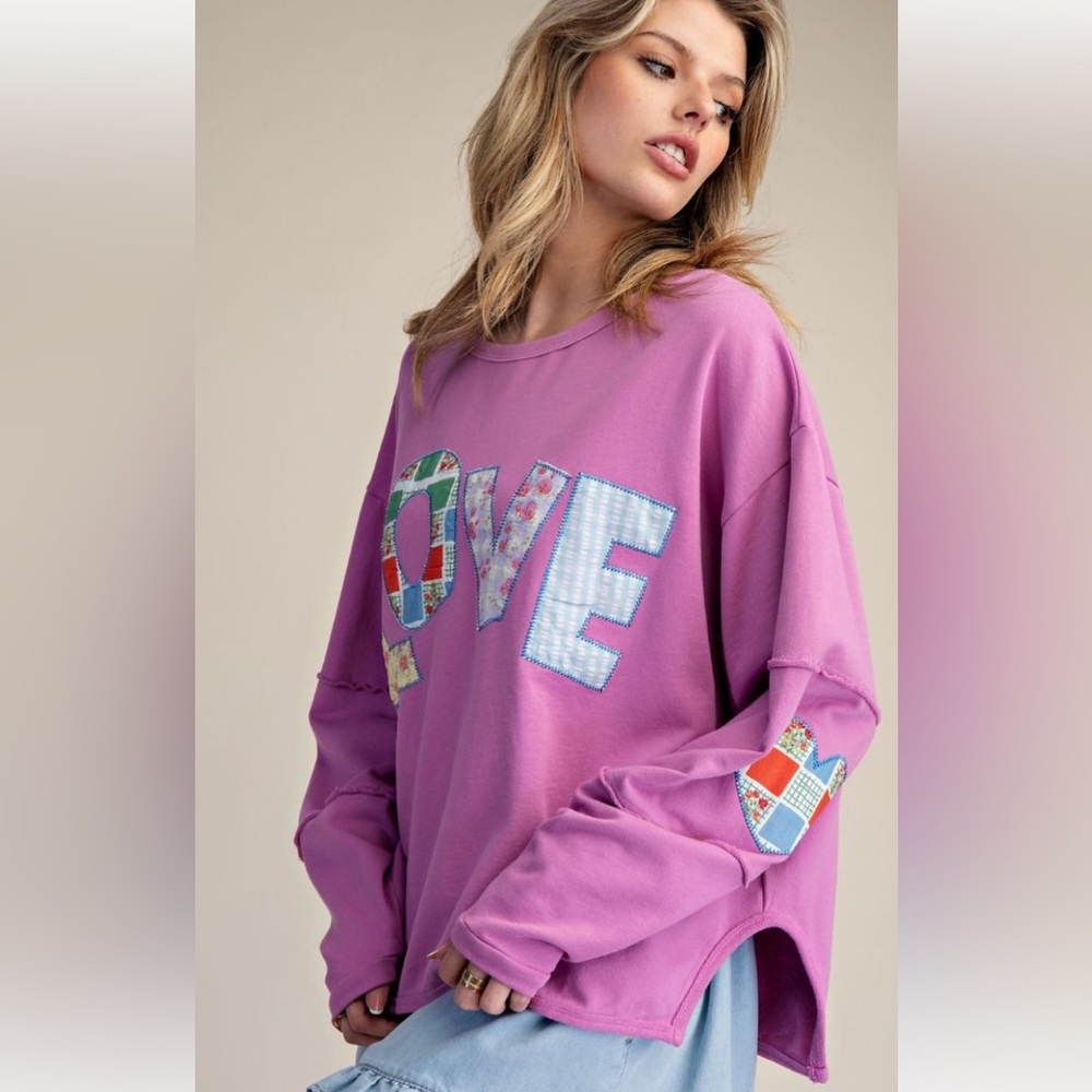 108 πΊπΈ EASEL LOVE PATCH FRONT WASHED TERRY PULLOVER - Picture 2 of 5